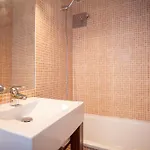Elegance & Charm By Lovelystay Appartement