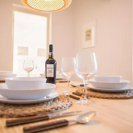 Apartament 3bdr In By Lovelystay