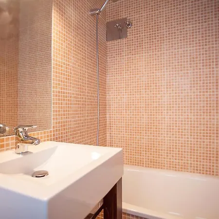 Elegance & Charm By Lovelystay Lejlighed