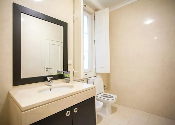 شقة Elegance & Charm By Lovelystay