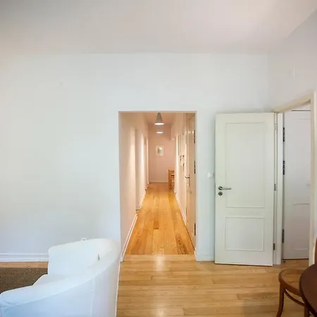Lovelystay - Elegance And Charm!